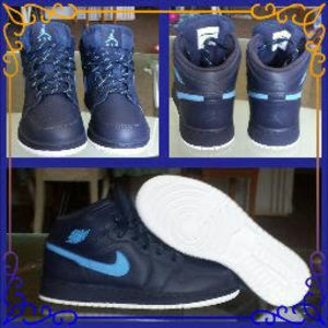 Meet your Posher, Devon